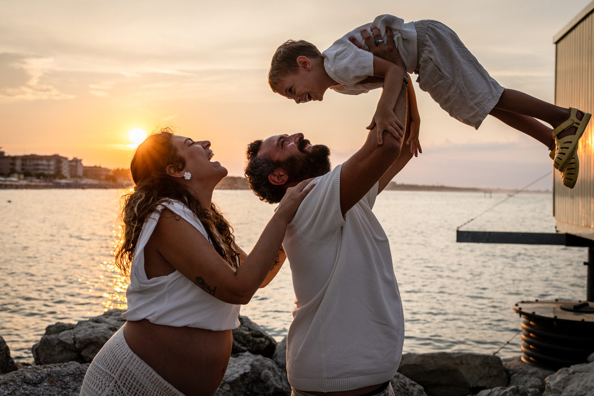 Famiglia al tramonto